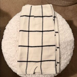 Lulu's Ivory and Black Plaid Skirt